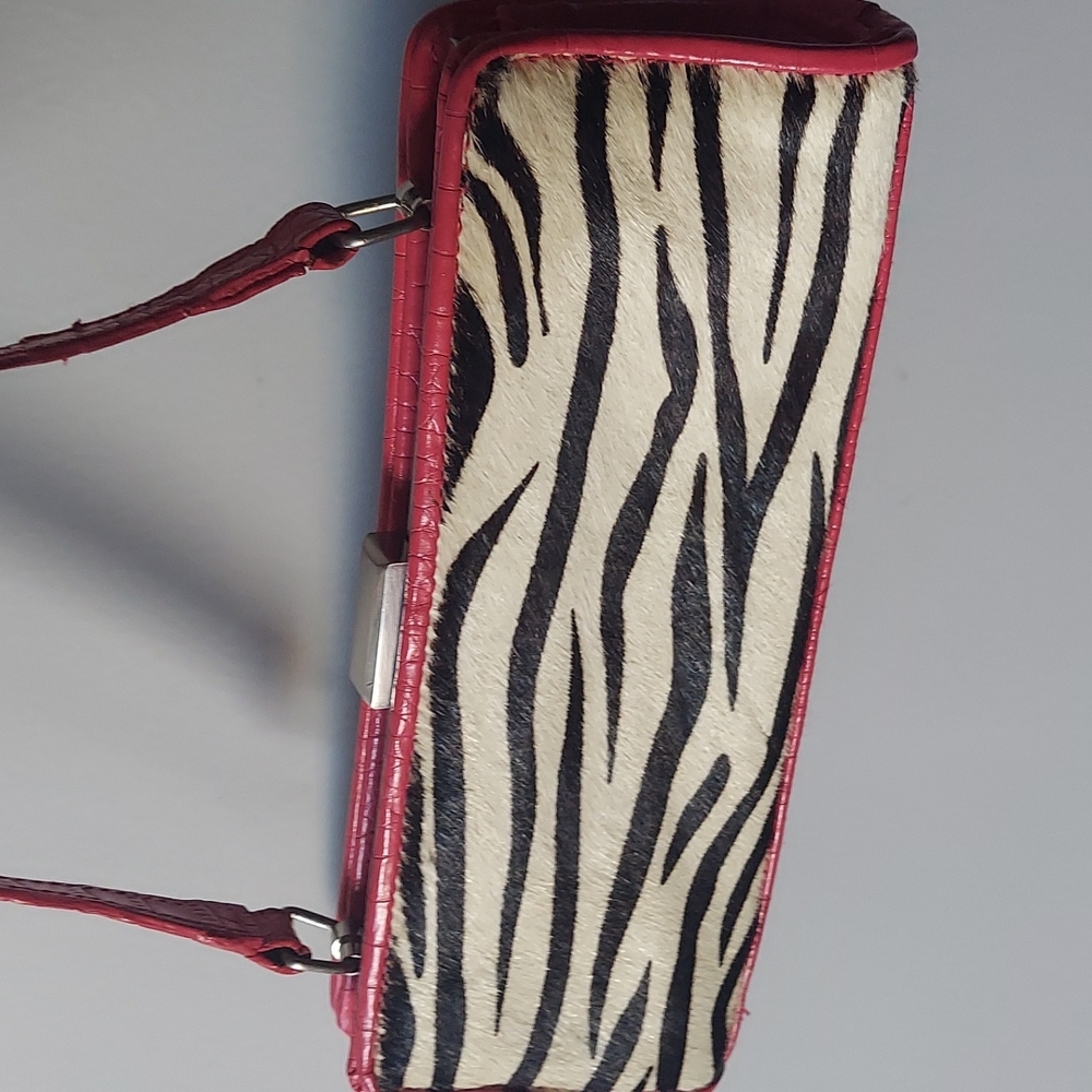 Red Trim Zebra-Pattern Shoulder Clutch